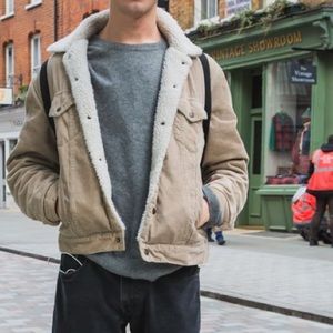 Meet your Posher, Nicolas